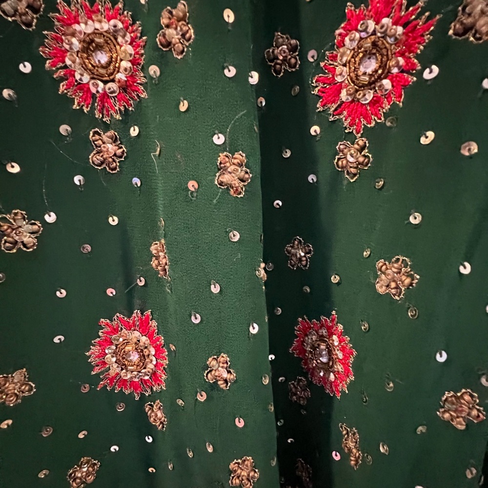 Indian dress - Picture 6 of 9